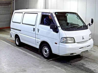 Mitsubishi DELICA