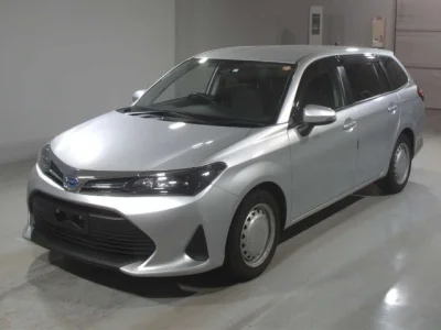 Toyota Corolla Fielder — фото