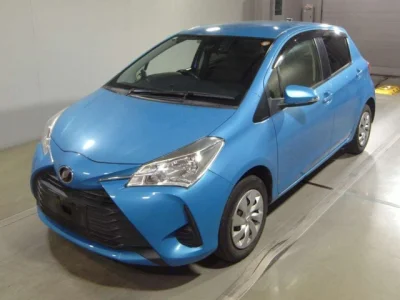 Toyota Vitz — фото