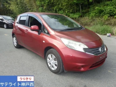 Nissan Note — фото