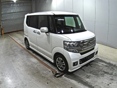 Honda N-Box — фото