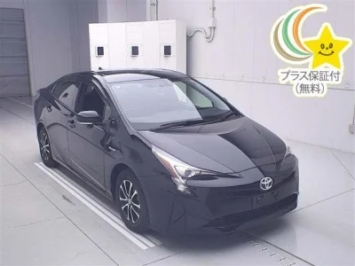 Toyota Prius — фото