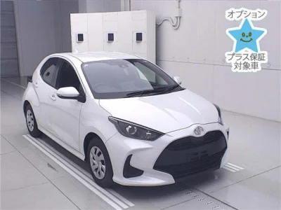 Toyota Yaris — фото