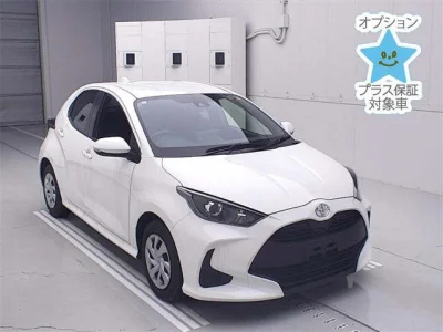 Toyota Yaris — фото