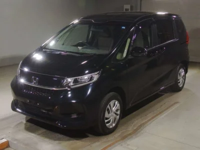 Honda Freed — фото