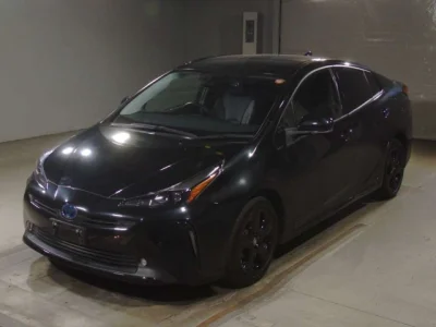 Toyota Prius — фото