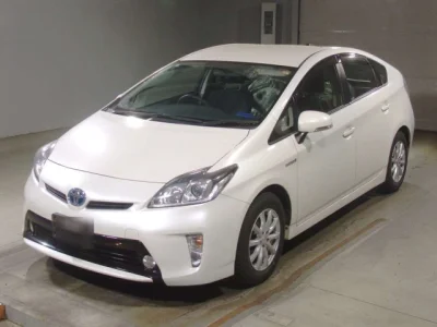 Toyota Prius — фото