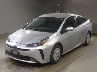 Toyota Prius — фото