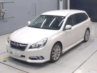 Subaru Legacy — фото