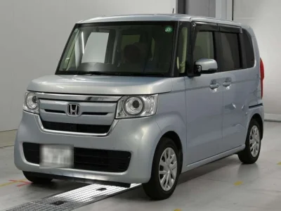 Honda N-Box — фото