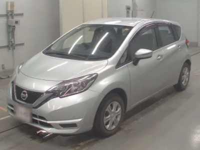 Nissan Note — фото