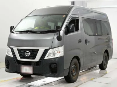 Nissan Caravan — фото