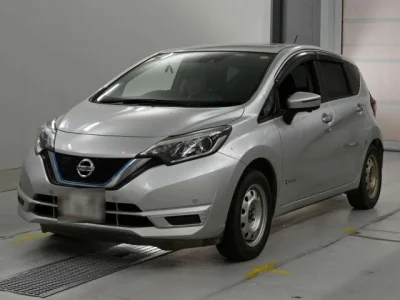 Nissan Note — фото