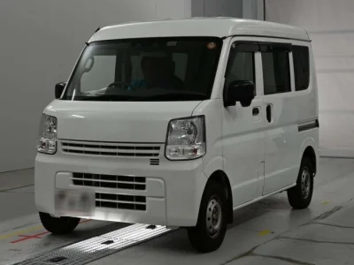Nissan NV100 Clipper — фото