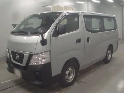 Nissan Caravan — фото