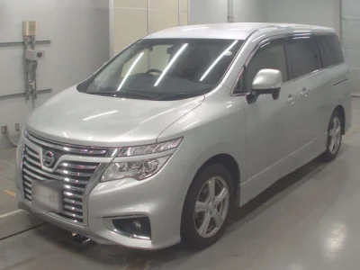 Nissan Elgrand — фото