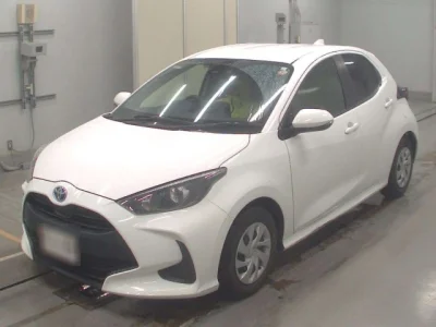Toyota Yaris — фото