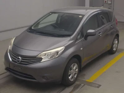 Nissan Note — фото