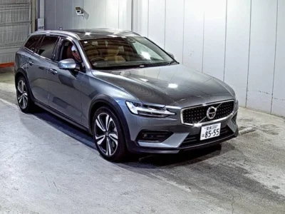 Volvo V60 — фото