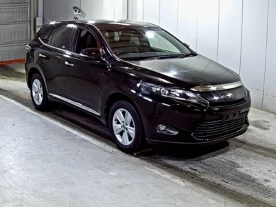 Toyota Harrier — фото