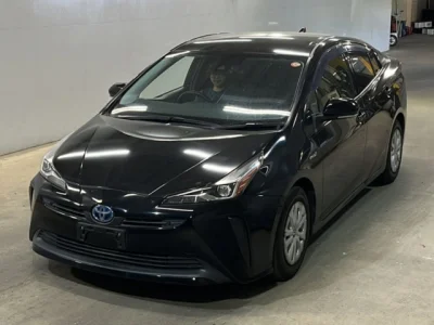 Toyota Prius — фото