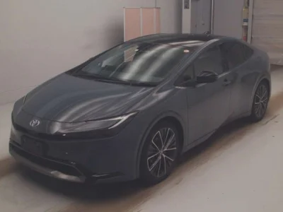 Toyota Prius — фото