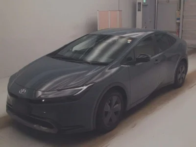 Toyota Prius — фото