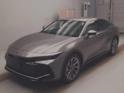 Toyota Crown Crossover — фото