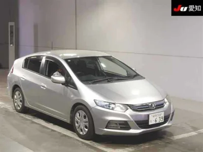 Honda Insight — фото