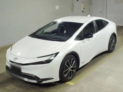 Toyota Prius — фото