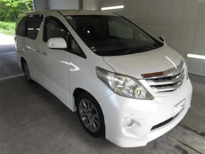 Toyota Alphard — фото