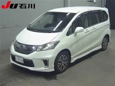 Honda Freed — фото
