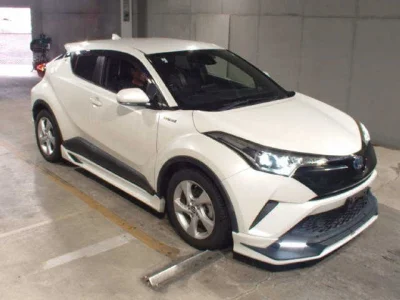 Toyota C-HR — фото