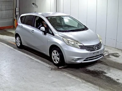 Nissan Note — фото