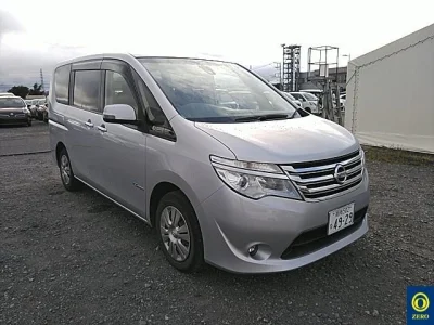 Nissan Serena — фото