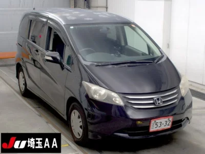 Honda Freed — фото