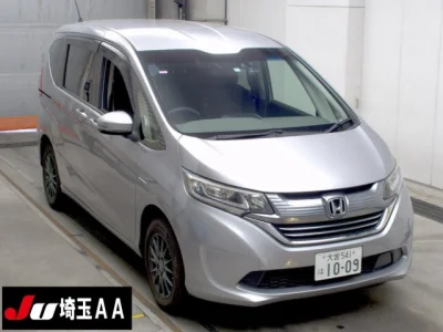 Honda Freed — фото