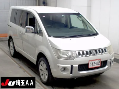 Mitsubishi Delica D:5 — фото