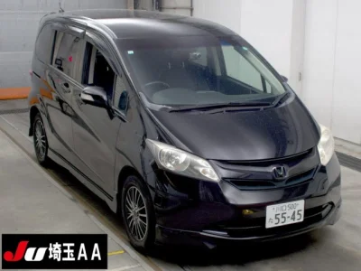 Honda Freed — фото