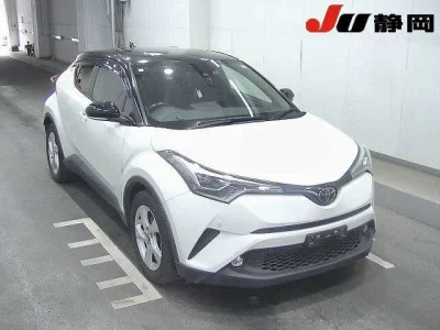 Toyota C-HR — фото