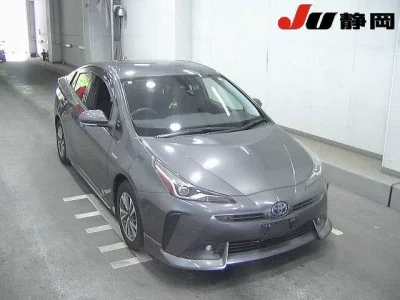 Toyota Prius — фото