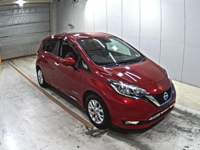 Nissan Note — фото