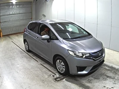 Honda Fit — фото