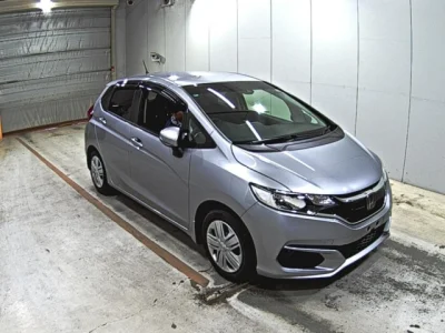 Honda Fit — фото