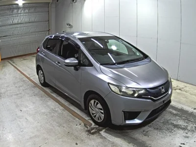 Honda Fit — фото