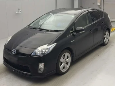 Toyota Prius — фото