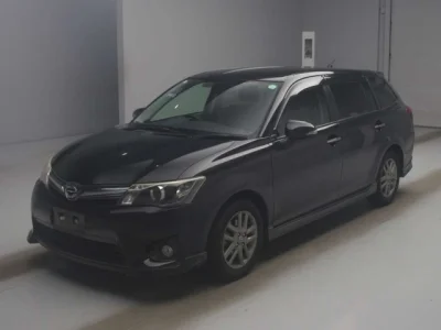 Toyota Corolla Fielder — фото