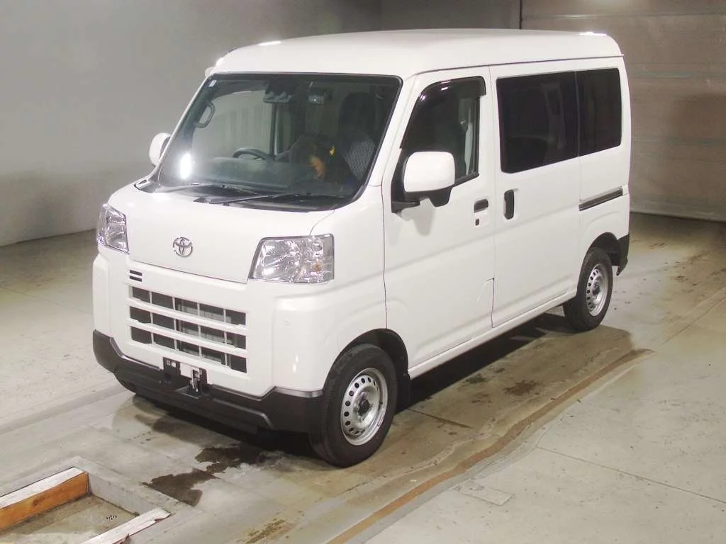 Toyota Pixis Van — фото