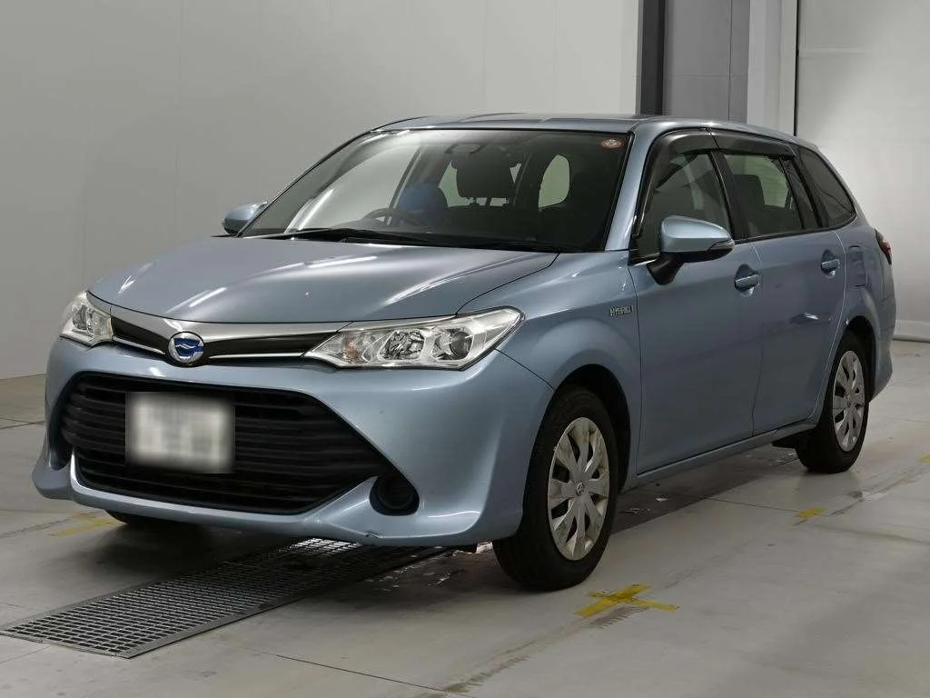 Toyota Corolla Fielder — фото