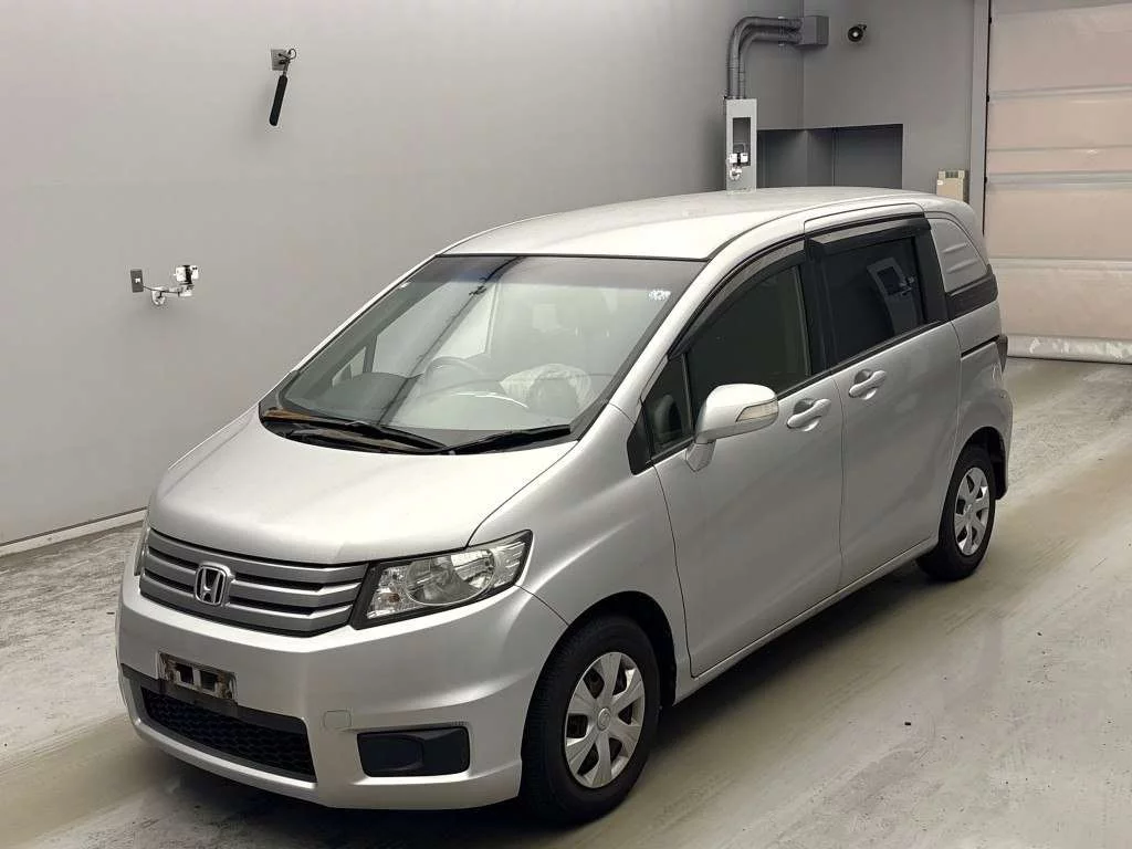 Honda Freed Spike